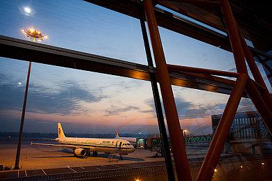 FC名作《起义团结》登陆steam 16人合作弹幕生存